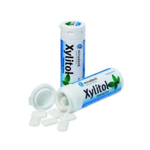 Comprar online XYLITOL CHICLE SABOR MENTA BOTE 30 Ud x 30 gr de MIRADENT. Imagen 1